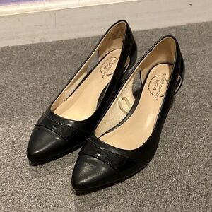 Life Stride Black Women's Heels